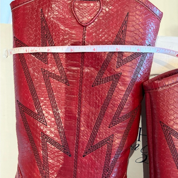 NEVER WORN!  Dirty Laundry (by Chinese Laundry) women's cowboy boots - Picture 10 of 16